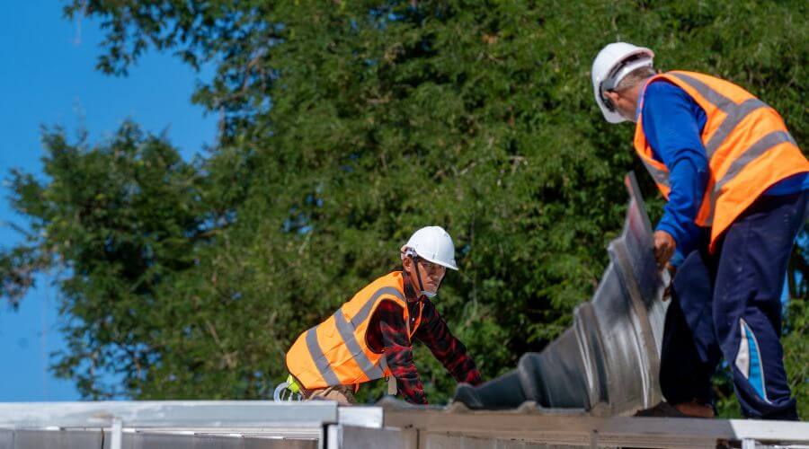 Professional new roof installation services in Saratoga, WY